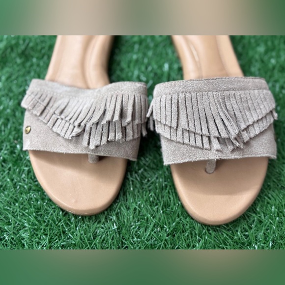 UGG Women’s‎ Fringe Suede Slide Sandals - Tan Size 5 - Picture 5 of 5
